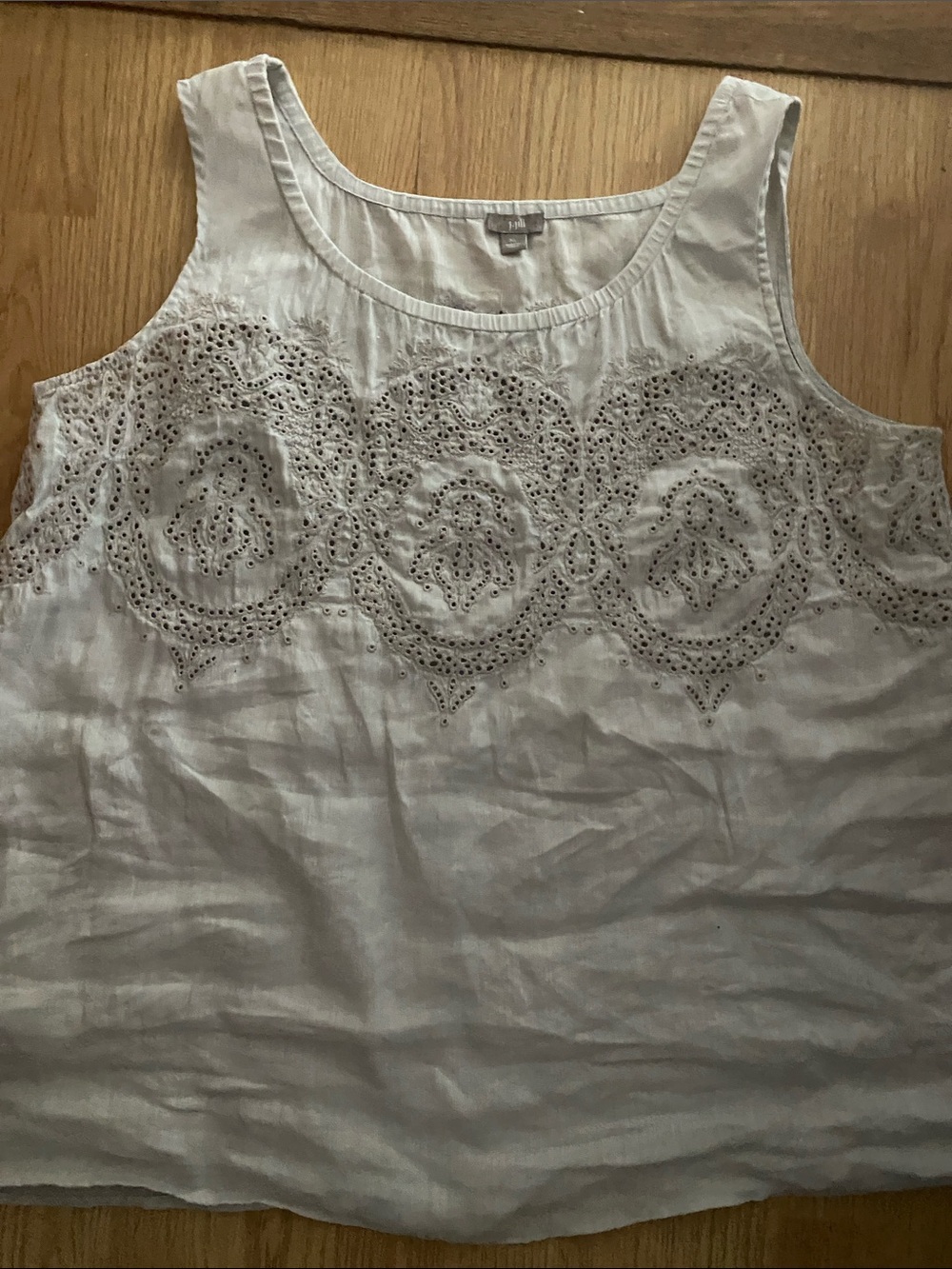 Preowned women’s JJill linen embroidered gray tank top XL excellent
